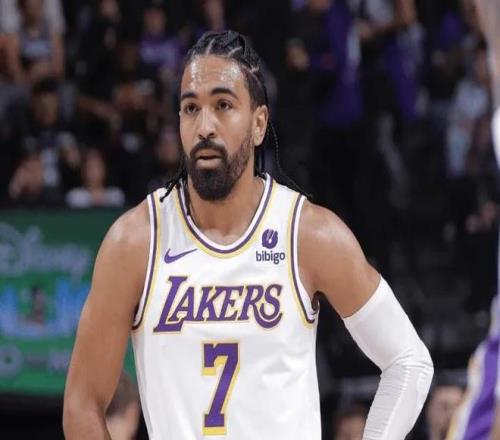 曼联球迷抵,制高价球票,曼市德比门,亚博体育,亚博体育官网,亚博体育app,亚博体育下载