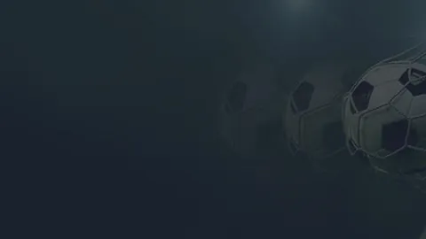 C罗40岁惊人身姿：空中滞留，对手目瞪口呆！连射三脚入两球+摘得MVP荣耀